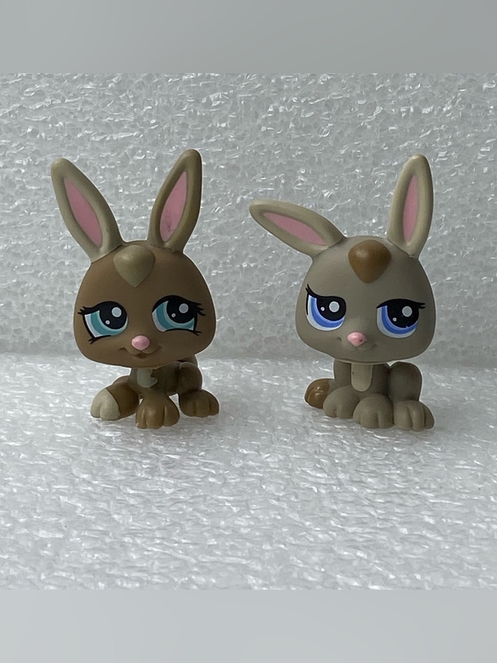 Vintage Hasbro Littlest Pet Shop LPS Set of 2
Baby Bunny Figures